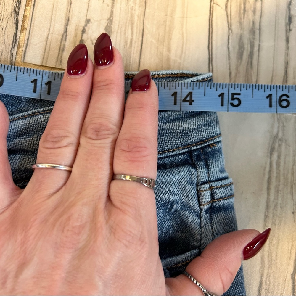 NWOT Buckle Willow & Root High Rise Cropped Stretch Jeans - Picture 13 of 16
